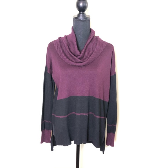 Purple & black cowl neck sweater size small - Picture 8 of 10
